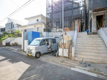 【神奈川県/横浜市神奈川区片倉】神奈川区片倉2丁目　新築戸建　1号棟 前面道路