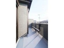【神奈川県/横浜市瀬谷区宮沢】瀬谷区宮沢2丁目　新築戸建　1号棟（全2棟） バルコニー