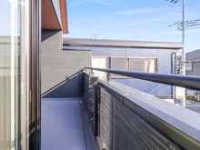 【神奈川県/横浜市瀬谷区宮沢】瀬谷区宮沢2丁目　新築戸建　2号棟（全2棟） バルコニー