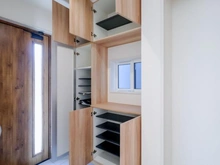 【神奈川県/横浜市瀬谷区宮沢】瀬谷区宮沢2丁目　新築戸建　2号棟（全2棟） 収納：玄関部分