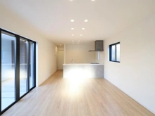 【神奈川県/横浜市神奈川区三枚町】神奈川区三枚町　新築戸建 LDK