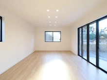 【神奈川県/横浜市神奈川区三枚町】神奈川区三枚町　新築戸建 リビング・ダイニング