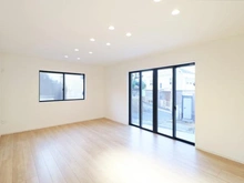 【神奈川県/横浜市神奈川区三枚町】神奈川区三枚町　新築戸建 リビング・ダイニング