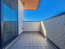 【神奈川県/横浜市旭区都岡町】横浜市旭区都岡町　中古戸建 バルコニー