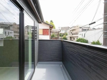 【神奈川県/横浜市青葉区大場町】青葉区大場町　新築戸建 バルコニー：約7.0帖洋室に隣接