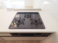 【神奈川県/横浜市都筑区東山田】都筑区東山田1丁目　新築戸建 三口コンロ