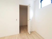 【神奈川県/横浜市都筑区東山田】都筑区東山田1丁目　新築戸建 サービスルーム（納戸）