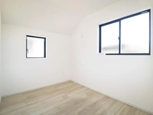 【神奈川県/横浜市都筑区東山田】都筑区東山田1丁目　新築戸建 洋室：約5.2帖