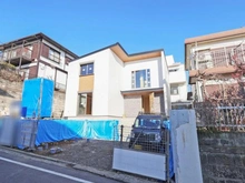 【神奈川県/横浜市緑区いぶき野】緑区いぶき野　新築戸建 建築中の外観