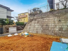 【神奈川県/横浜市緑区いぶき野】緑区いぶき野　新築戸建 庭：※資材の写り込みあり