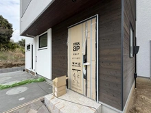 【神奈川県/鎌倉市鎌倉山】鎌倉市鎌倉山2丁目　新築戸建 玄関