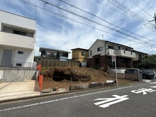 【神奈川県/横浜市瀬谷区東野】横浜市瀬谷区東野　新築戸建 建築中の外観