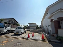 【神奈川県/藤沢市湘南台】藤沢市湘南台3丁目　新築戸建B号棟(全2棟) 建築中の外観：全2棟（右側）