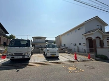【神奈川県/藤沢市湘南台】藤沢市湘南台3丁目　新築戸建B号棟(全2棟) 建築中の外観：全2棟（右側）