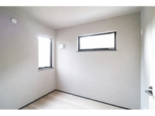 【神奈川県/横浜市泉区新橋町】泉区新橋町　新築戸建　15号棟（全16棟） 洋室