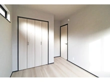 【神奈川県/横浜市泉区新橋町】泉区新橋町　新築戸建　16号棟（全16棟） 洋室