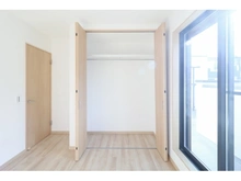 【神奈川県/横浜市港南区野庭町】横浜市港南区野庭町　新築戸建2号棟(全10棟) 収納