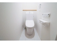 【神奈川県/横浜市旭区白根】旭区白根8丁目　新築戸建　2号棟（全2棟） トイレ