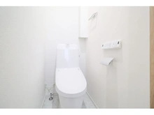 【神奈川県/横浜市緑区十日市場町】緑区十日市場　新築戸建　D棟（全4棟） トイレ