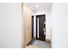 【神奈川県/横浜市緑区十日市場町】緑区十日市場　新築戸建　D棟（全4棟） 玄関