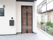 【神奈川県/横浜市港南区上永谷】横浜市港南区上永谷4丁目　新築戸建 玄関