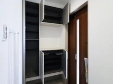 【神奈川県/横浜市中区山元町】中区山元町3丁目　新築戸建　A棟 収納：玄関部分