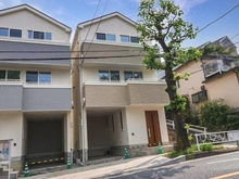 【神奈川県/横浜市中区山元町】中区山元町3丁目　新築戸建　A棟 外観：全2棟のうち中央A棟