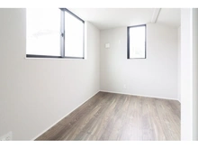【神奈川県/横浜市旭区白根】旭区白根4丁目　新築戸建　5号棟（全13棟） 洋室