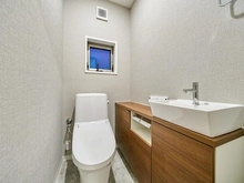 【東京都/江戸川区平井】江戸川区平井一丁目戸建 トイレ：2階部分