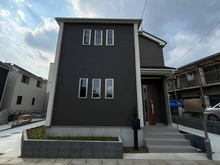 【千葉県/市川市大野町】市川市大野町3丁目 新築戸建M号棟 外観：【全15棟／写真中央】