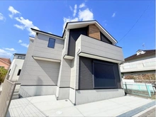 【兵庫県/伊丹市鈴原町】伊丹市鈴原町2期 3号棟 建築中の外観：全3棟