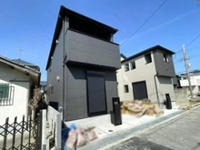 【兵庫県/尼崎市塚口町】尼崎市塚口町5丁目1期2号棟 外観：全2区画：左側