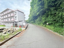 【兵庫県/尼崎市東園田町】東園田町3期1号棟 前面道路