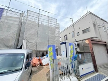 【兵庫県/尼崎市東園田町】尼崎市東園田町三丁目 1号棟 建築中の外観：全2区画・中央