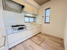 【千葉県/市川市八幡】市川市八幡5丁目　リフォーム中古戸建 キッチン