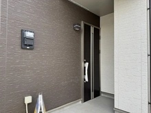 【埼玉県/川越市新宿町】埼玉県川越市新宿町2丁目　新築戸建　2号棟 玄関