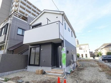 【東京都/西東京市富士町】西東京市富士町4丁目第11　1号棟 建築中の外観：全3棟現場