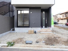 【東京都/西東京市富士町】西東京市富士町4丁目第11　1号棟 建築中の外観：全3棟現場