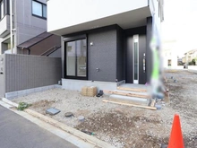 【東京都/西東京市富士町】西東京市富士町4丁目第11　1号棟 建築中の外観：全3棟現場