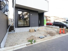 【東京都/西東京市富士町】西東京市富士町4丁目第11　1号棟 建築中の外観：全3棟現場