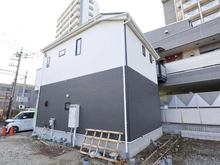 【東京都/西東京市富士町】西東京市富士町4丁目第11　1号棟 建築中の外観：全3棟現場