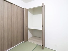 【埼玉県/狭山市入間川】狭山市入間川2丁目　1号棟 和室：収納