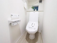 【埼玉県/狭山市入間川】狭山市入間川2丁目　1号棟 トイレ：1階