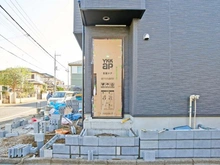 【東京都/東久留米市氷川台】東久留米市氷川台5期　1号棟 玄関