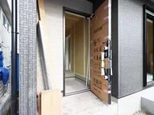 【埼玉県/入間市大字下藤沢】入間市下藤沢23期　1号棟 玄関