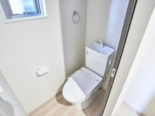 【埼玉県/新座市野寺】新座市野寺1期　1号棟 トイレ