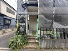 【埼玉県/川越市南大塚】川越市南大塚六丁目　中古戸建て 玄関：塗装工事中