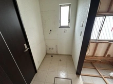 【埼玉県/所沢市美原町】所沢市美原町3丁目　中古戸建 洗面所：現況写真