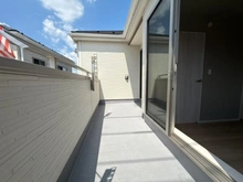 【埼玉県/新座市東】新座市東2丁目　中古戸建て バルコニー
