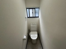 【埼玉県/所沢市上新井】所沢市上新井町3丁目　中古戸建 トイレ